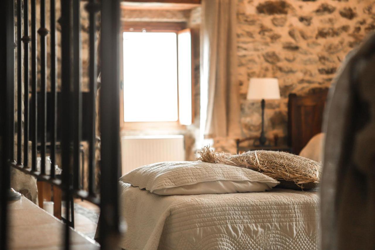 Maison D'Hotes Le Hameau De La Mure Saint-Laurent-du-Pape Eksteriør bilde