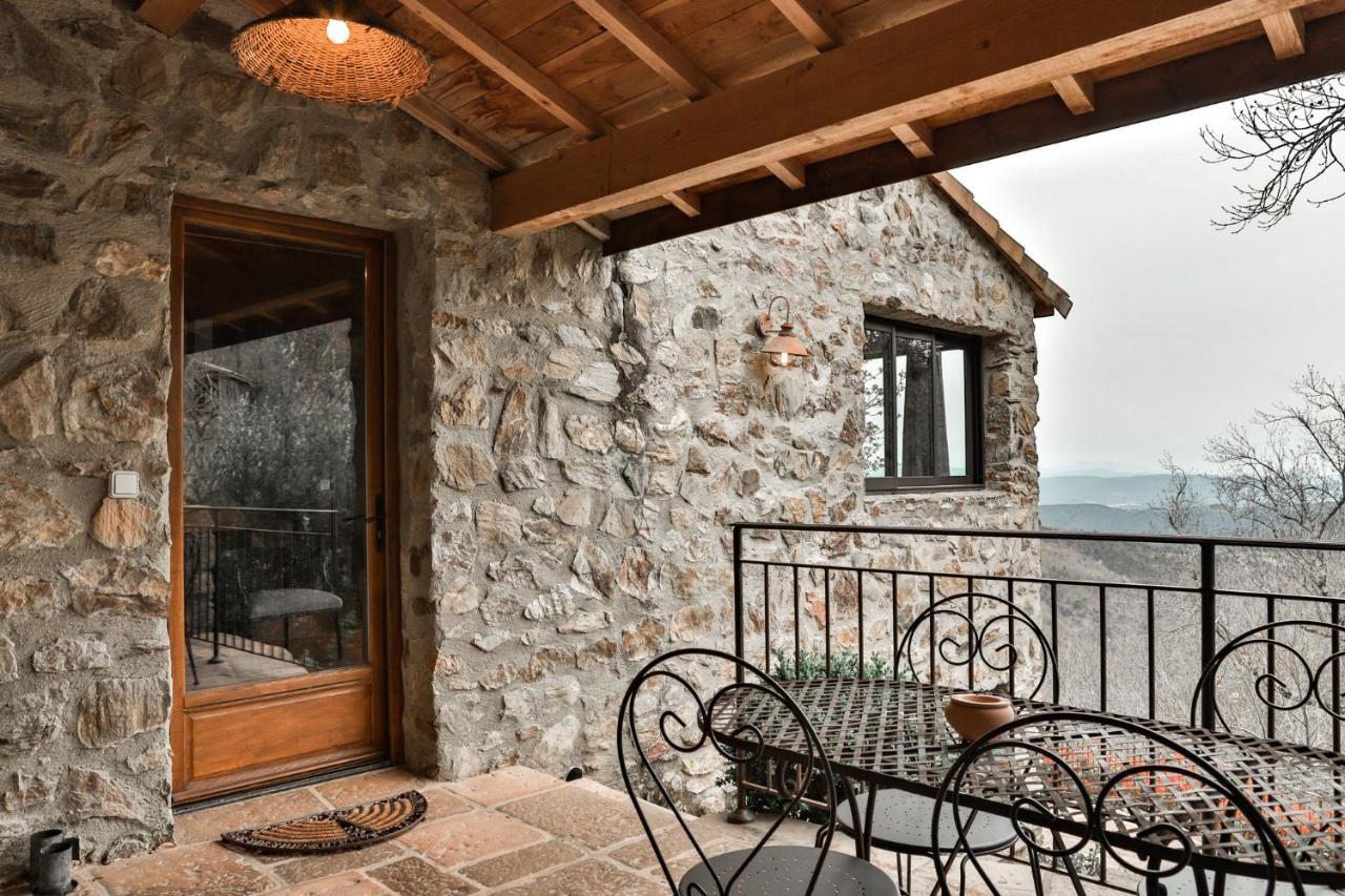 Maison D'Hotes Le Hameau De La Mure Saint-Laurent-du-Pape Eksteriør bilde